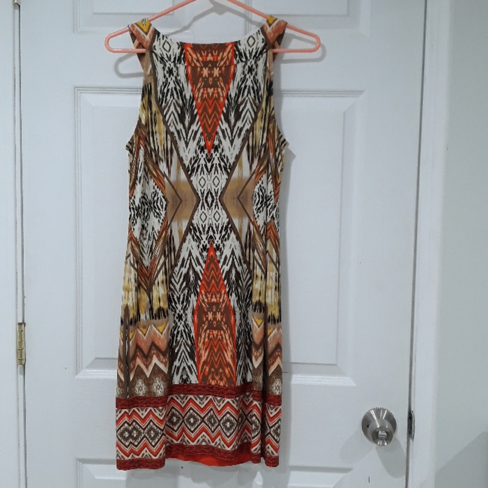 Dress - Picture 8 of 8